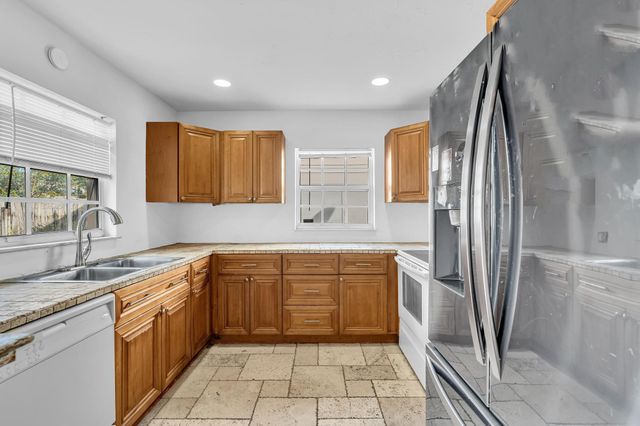 811 N B Street, Lake Worth Beach, FL 33460