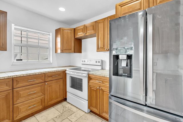 811 N B Street, Lake Worth Beach, FL 33460