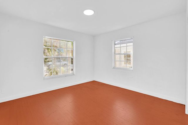 811 N B Street, Lake Worth Beach, FL 33460