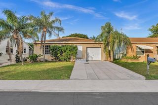 811 N B Street, Lake Worth Beach, FL 33460