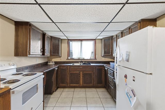1057 Keene St, Springdale Boro, PA 15144