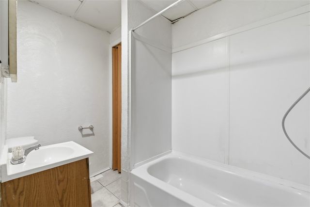1057 Keene St, Springdale Boro, PA 15144