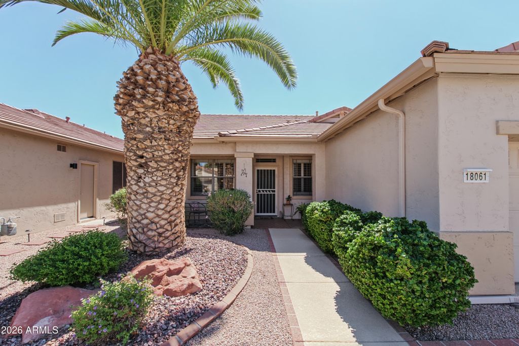 18061 W FAIRWAY Drive, Surprise, AZ 85374 — photo 4