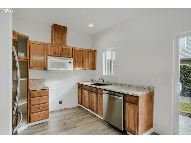 5264 Ne 121ST Ave W241, Vancouver, WA 98682