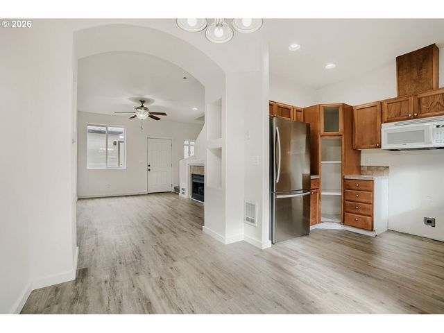 5264 Ne 121ST Ave W241, Vancouver, WA 98682