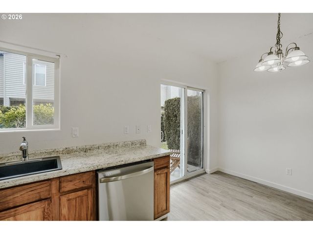 5264 Ne 121ST Ave W241, Vancouver, WA 98682