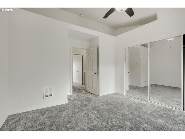 5264 Ne 121ST Ave W241, Vancouver, WA 98682