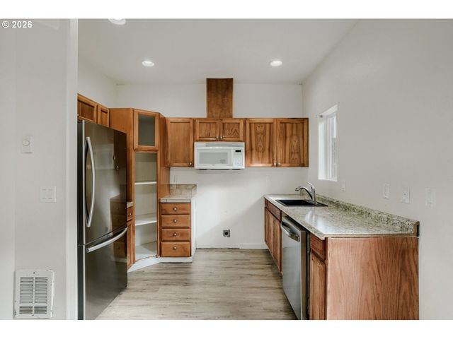 5264 Ne 121ST Ave W241, Vancouver, WA 98682