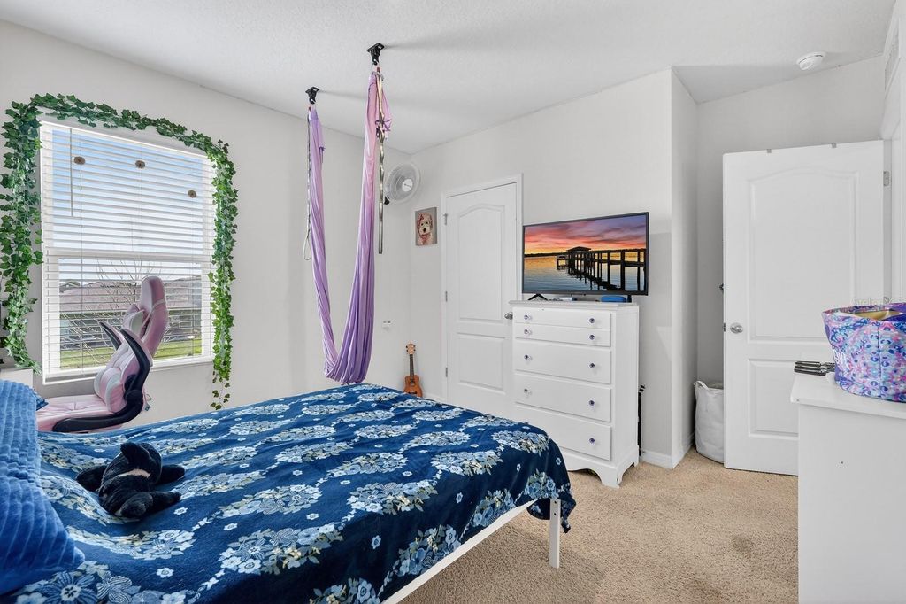 Image 25 of property listing at 1809 MYRTLEBROOKE DRIVE, Edgewater, FL 32141