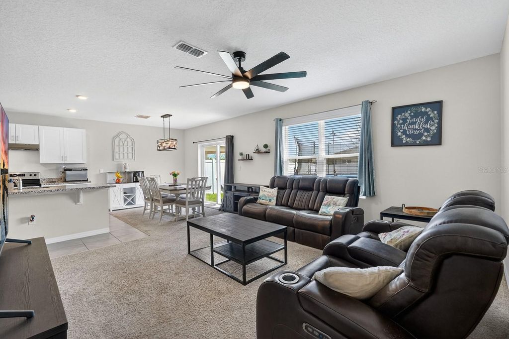 Image 7 of property listing at 1809 MYRTLEBROOKE DRIVE, Edgewater, FL 32141