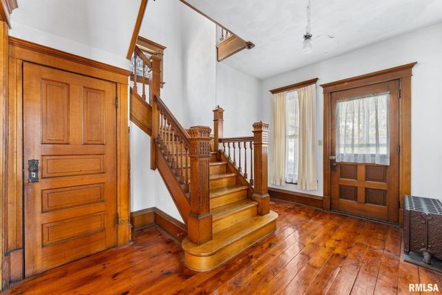 9629 N 1000th Avenue, Cambridge, IL 61238