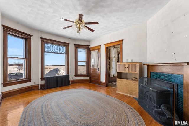 9629 N 1000th Avenue, Cambridge, IL 61238