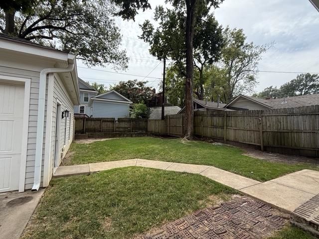 1559 EASTMORELAND AVE, Memphis, TN 38104