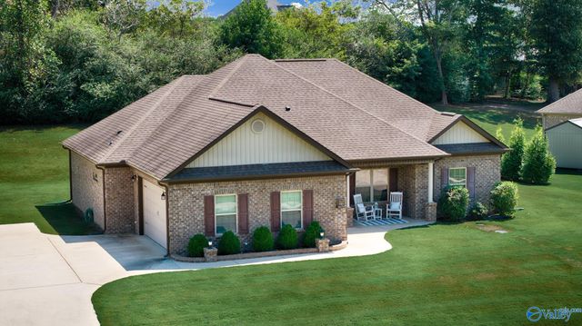 134 Lewis Vann Drive, Hazel Green, AL 35750