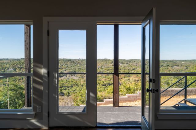 9100 Cherokee Court, Rio Vista, TX 76093