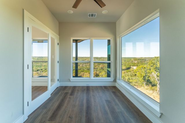 9100 Cherokee Court, Rio Vista, TX 76093