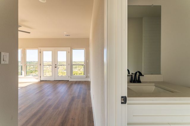 9100 Cherokee Court, Rio Vista, TX 76093