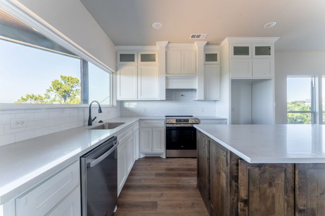 9100 Cherokee Court, Rio Vista, TX 76093