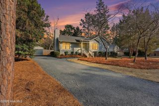 105 Sawmill Road E, Pinehurst, NC 28374