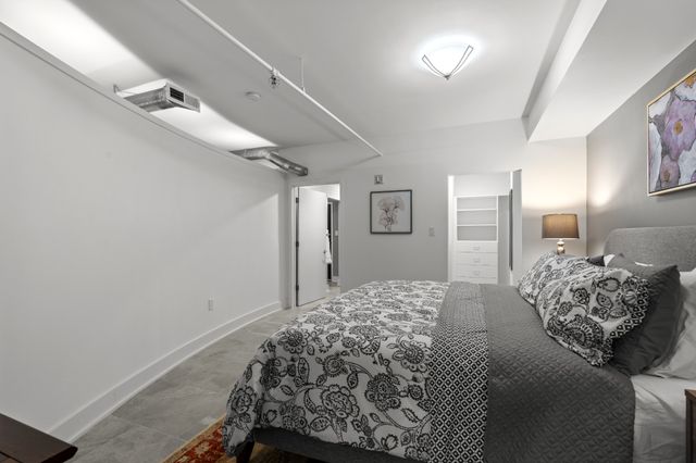 700 Church St Apt 305, Nashville, TN 37203