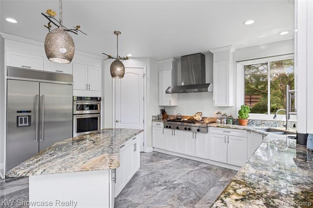 1803 Applebrook Drive, Commerce Twp, MI 48382