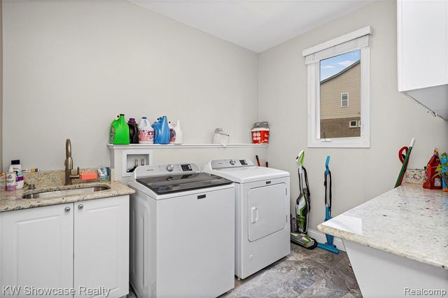 1803 Applebrook Drive, Commerce Twp, MI 48382