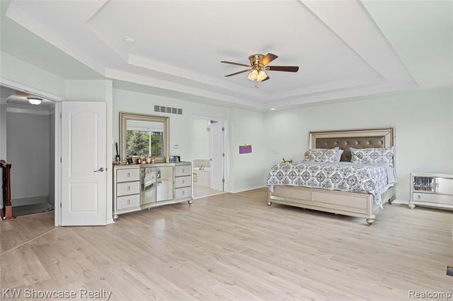 1803 Applebrook Drive, Commerce Twp, MI 48382