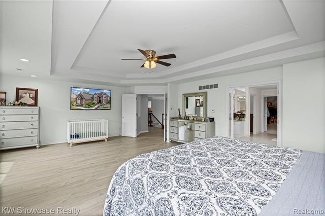 1803 Applebrook Drive, Commerce Twp, MI 48382