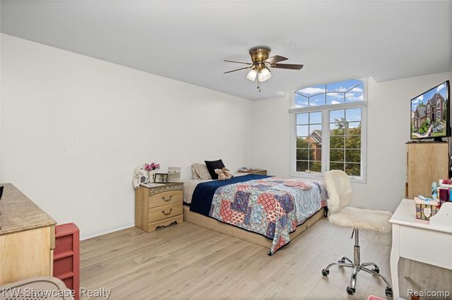 1803 Applebrook Drive, Commerce Twp, MI 48382