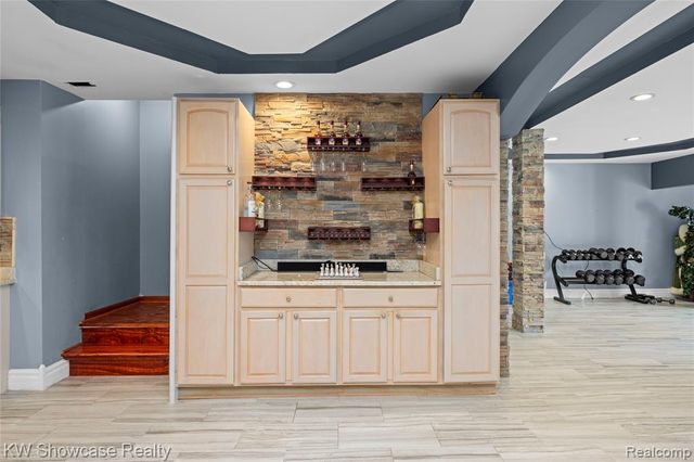 1803 Applebrook Drive, Commerce Twp, MI 48382