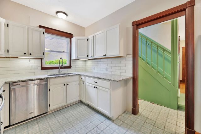 145 N Erie St, Wichita, KS 67214