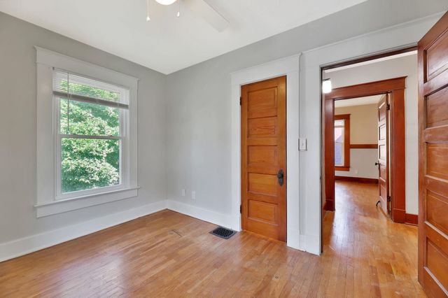 145 N Erie St, Wichita, KS 67214