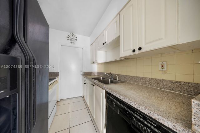 625 75th St, Miami Beach, FL 33141