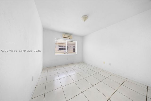 625 75th St, Miami Beach, FL 33141
