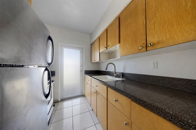 625 75th St, Miami Beach, FL 33141
