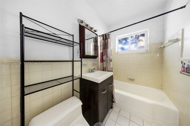 625 75th St, Miami Beach, FL 33141