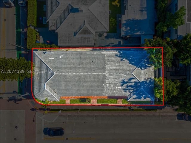 625 75th St, Miami Beach, FL 33141