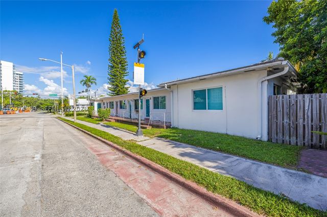625 75th St, Miami Beach, FL 33141