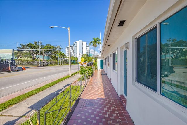 625 75th St, Miami Beach, FL 33141