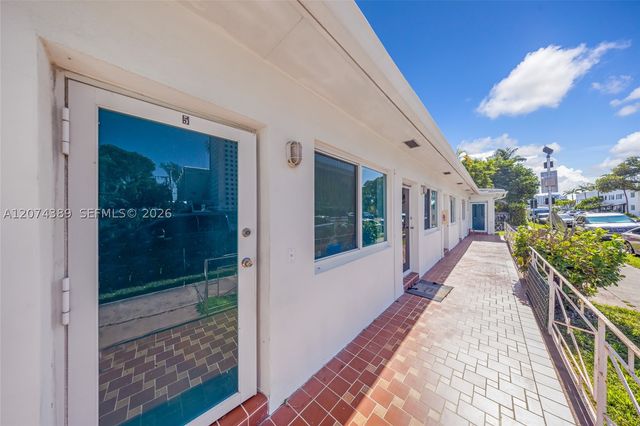 625 75th St, Miami Beach, FL 33141