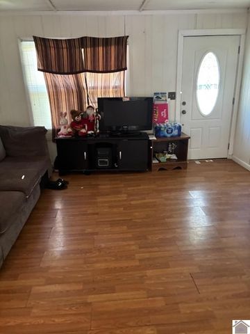 3315 Hovekamp Rd, Paducah, KY 42003