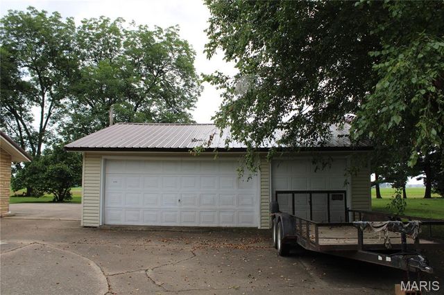 3201 S Ward Avenue, Caruthersville, MO 63830