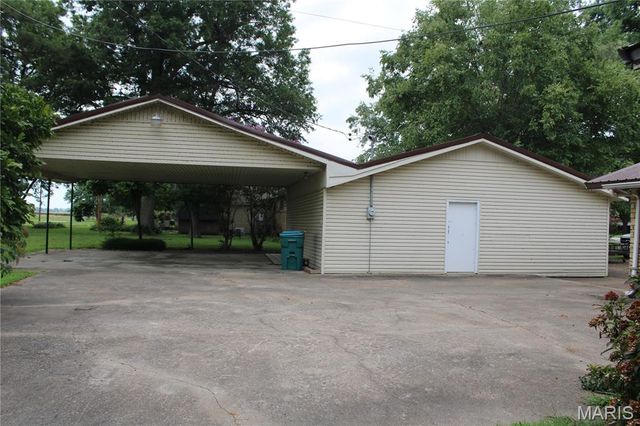 3201 S Ward Avenue, Caruthersville, MO 63830