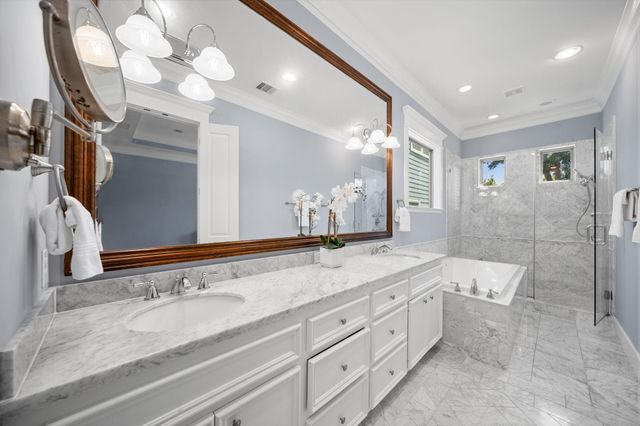 1024 Alexander Street Street, Houston, TX 77008