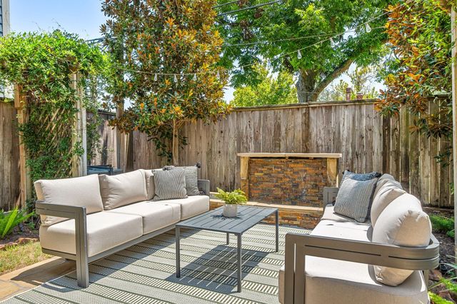 1024 Alexander Street Street, Houston, TX 77008