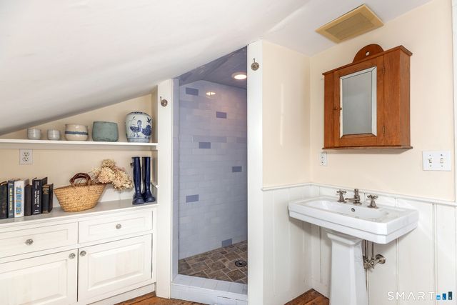 9 Jewell Street, Cornwall, CT 06753