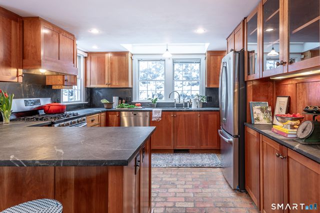 9 Jewell Street, Cornwall, CT 06753