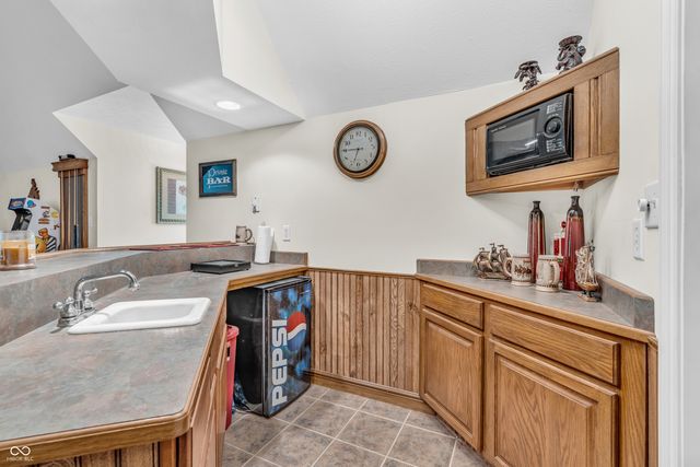 940 S County Road 200 W, Danville, IN 46122