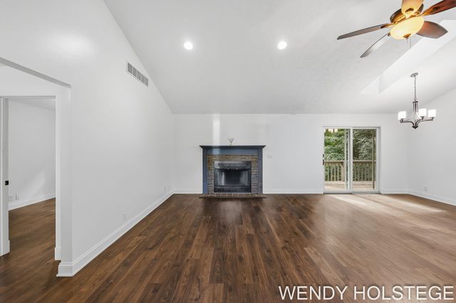 2080 W 32nd Street, Laketown Twp, MI 49423