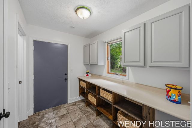 2080 W 32nd Street, Laketown Twp, MI 49423